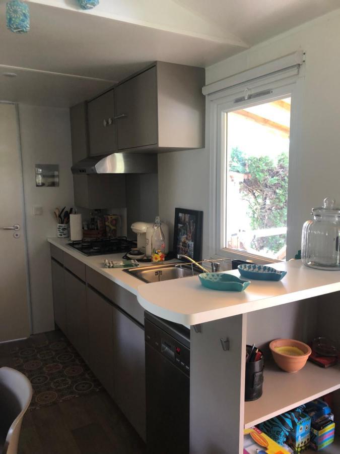 Mobil Home Climatise Camping 4* Le Grau Du Roi Les Jardins De Tivoli Exterior photo